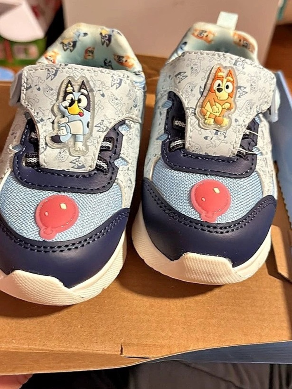 Bluey & Bingo Light-Up Toddler Athletic Shoes & Bingo Light-Up Sneakers Blue &